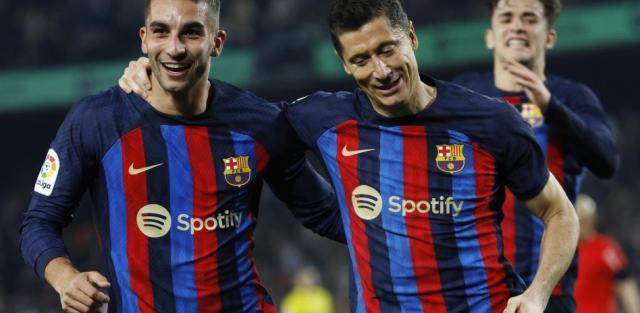 必赢官网APP-“废人”费兰突成最佳,哈维有资本变阵三前锋打曼联